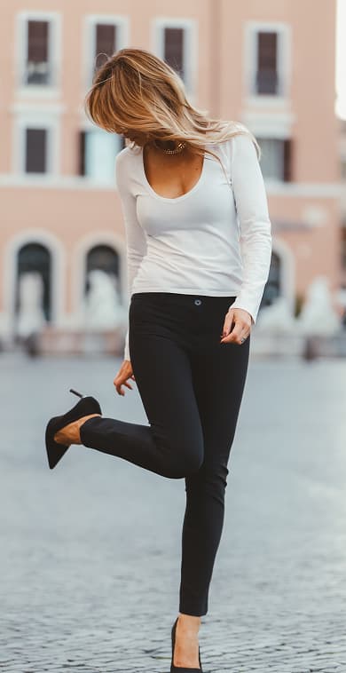 White V-Neck Top "Claudia"